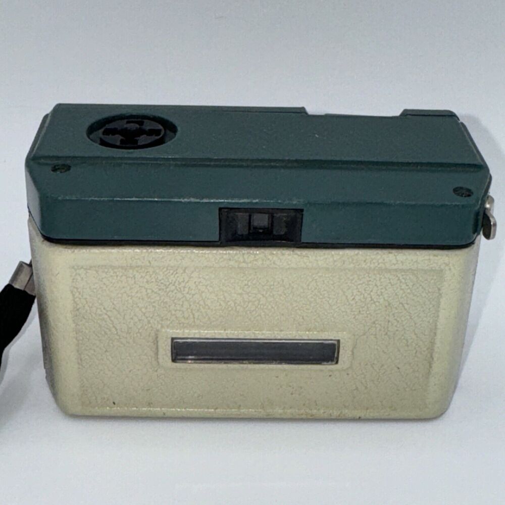 VTG Kodak Hawkeye Instamatic R4 126 Camera untested Untested/ Parts. Read Flashs - Picture 3 of 14